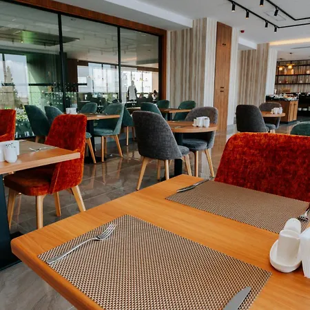 The Emporia 帕莫卡莱